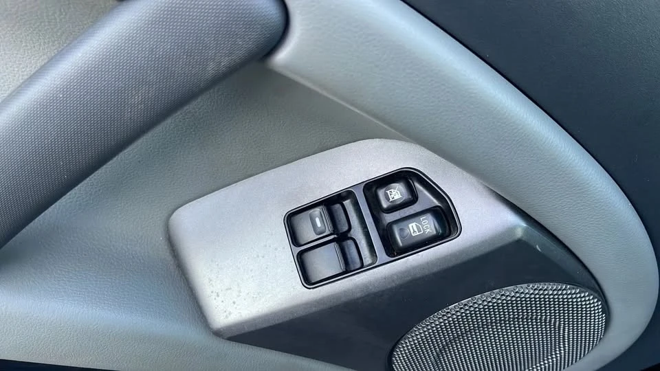 2007 Mitsubishi Eclipse 4th Gen - Image 9 of 13