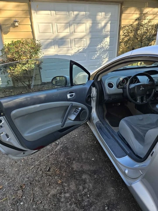 2007 Mitsubishi Eclipse 3rd Gen - Image 7 of 11