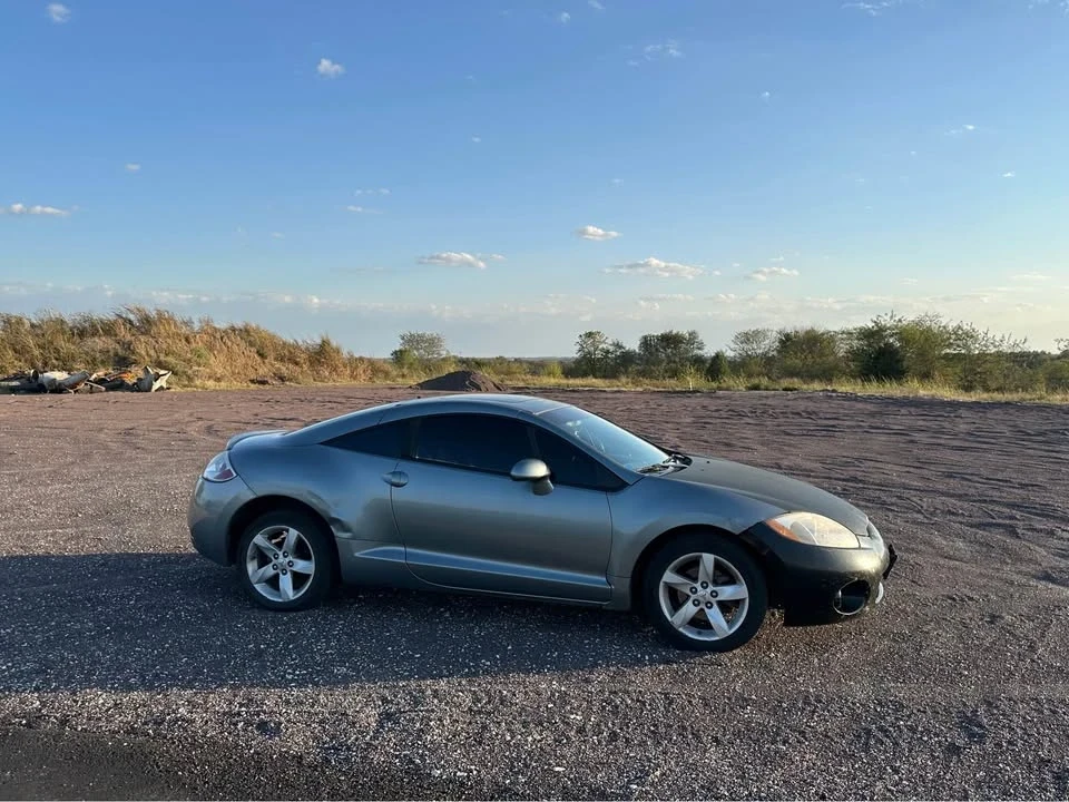 2007 Mitsubishi Eclipse 3rd Gen - Image 3 of 4
