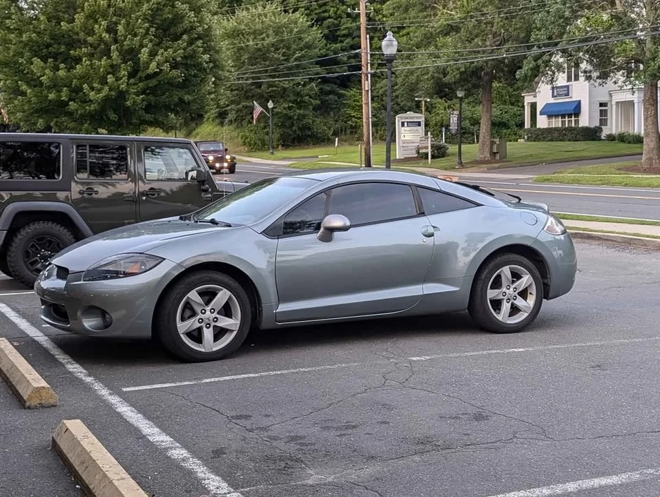 2007 Mitsubishi Eclipse 4th Gen - Image 2 of 4