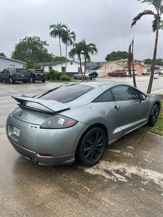 2007 Mitsubishi Eclipse 3rd Gen - Image 2 of 3
