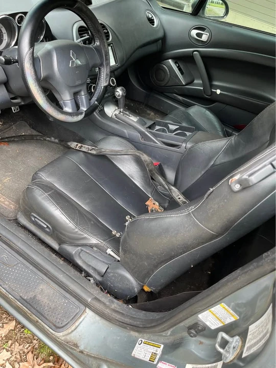 2007 Mitsubishi Eclipse 4th Gen - Image 16 of 19