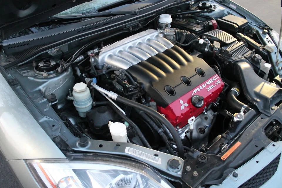 2007 Mitsubishi Eclipse 4th Gen - Image 10 of 12