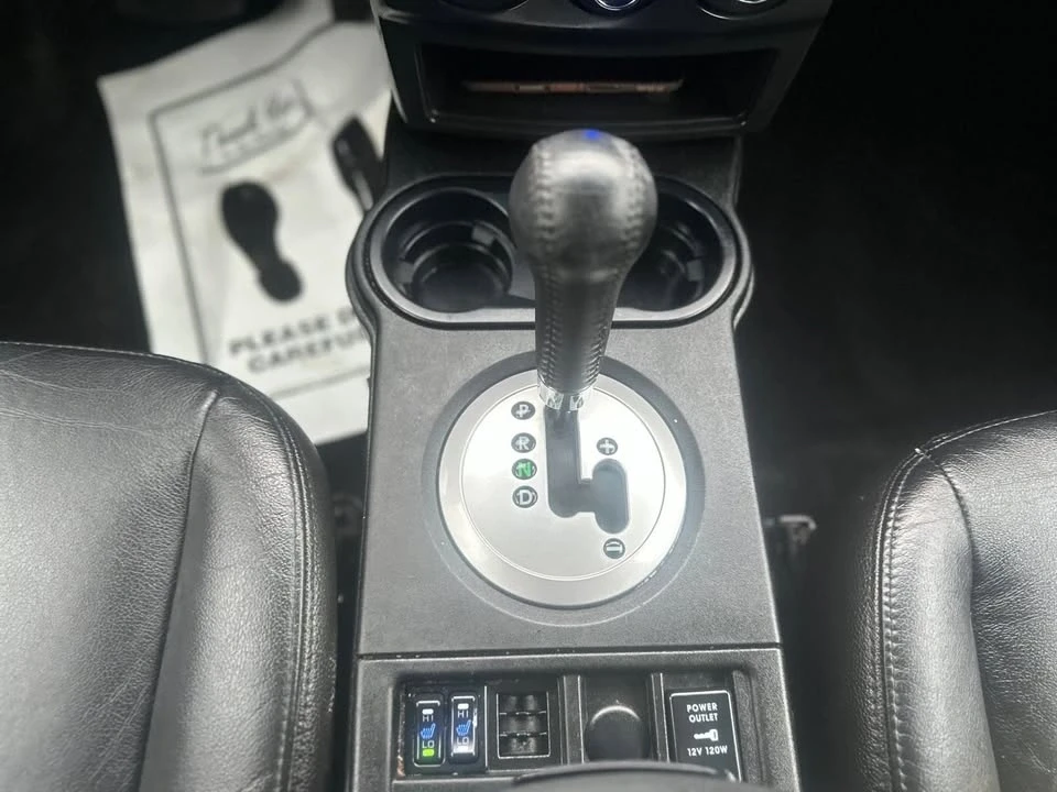 2007 Mitsubishi Endeavor - Image 17 of 20