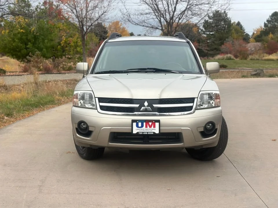 2007 Mitsubishi Endeavor - Image 2 of 20