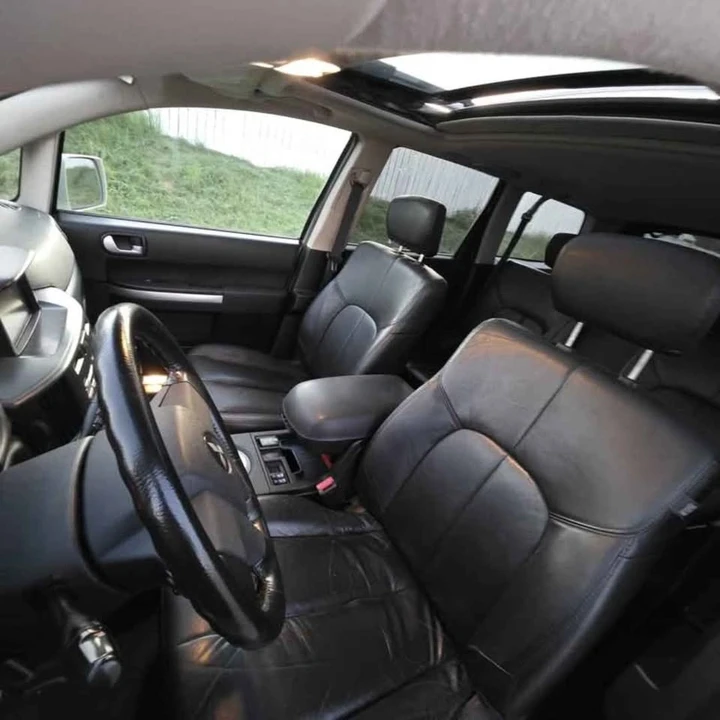 2007 Mitsubishi Endeavor - Image 5 of 9