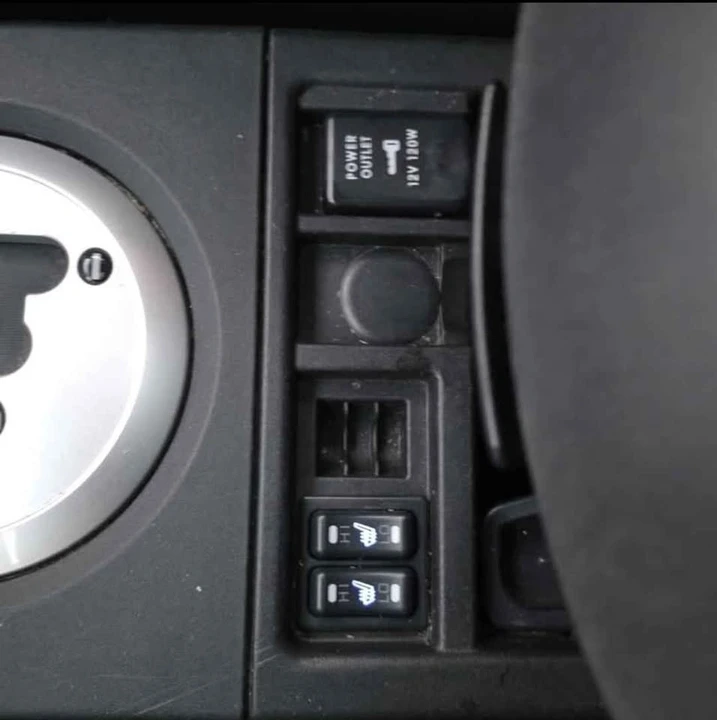 2007 Mitsubishi Endeavor - Image 7 of 9