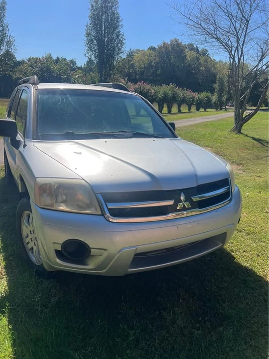 2007 Mitsubishi Endeavor - Image 3 of 7