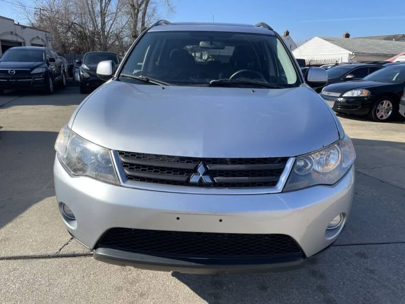 2007 Mitsubishi Outlander - Image 2 of 19