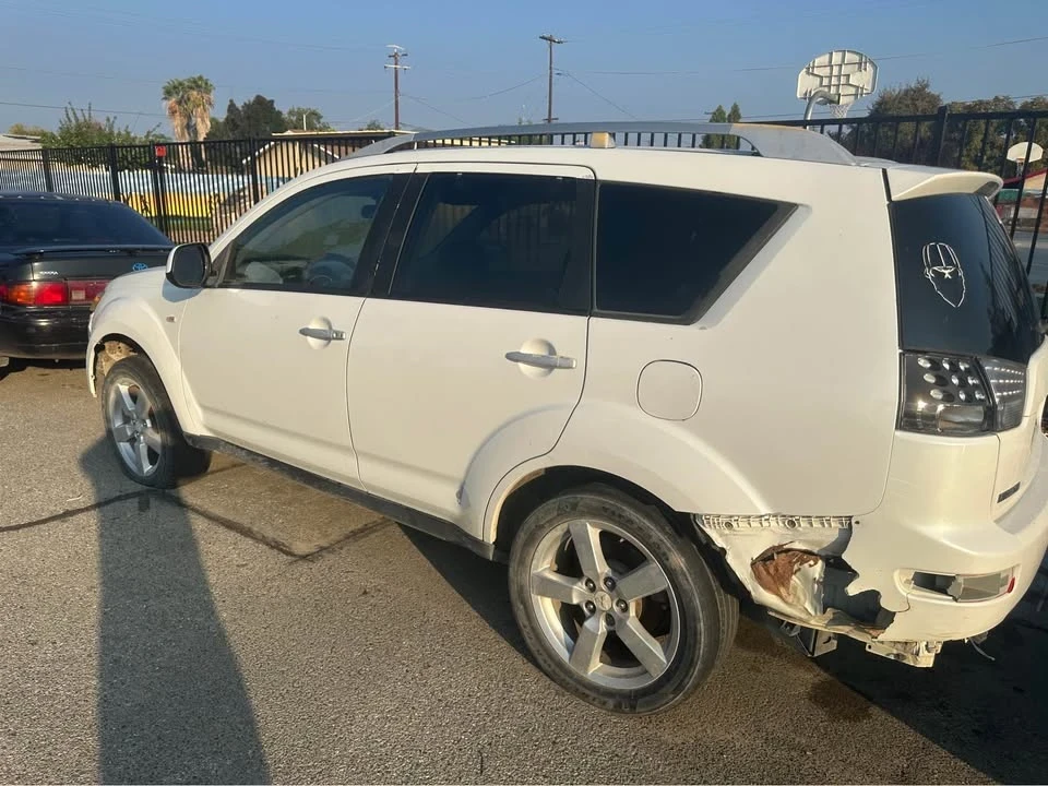 2007 Mitsubishi Outlander - Image 4 of 7