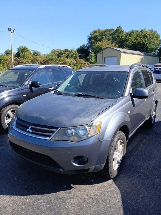 2007 Mitsubishi Outlander - Image 3 of 17