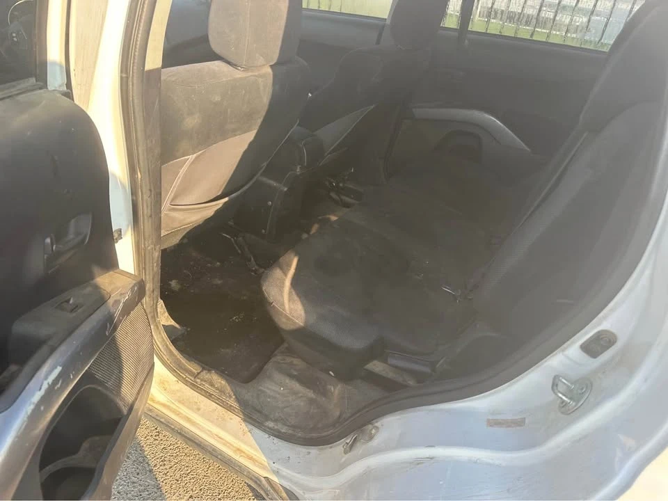 2007 Mitsubishi Outlander - Image 6 of 7