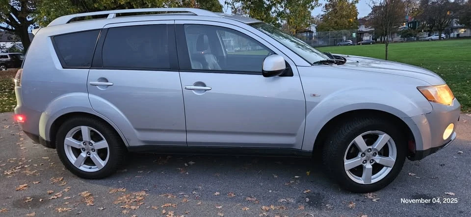 2007 Mitsubishi Outlander - Image 9 of 19
