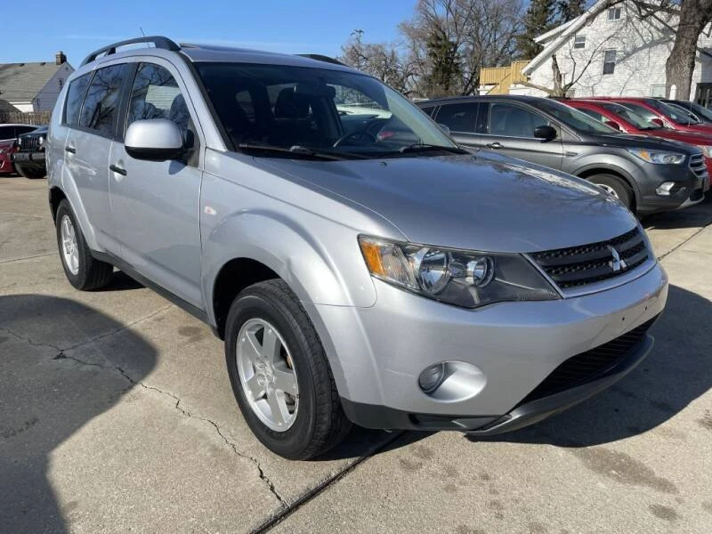 2007 Mitsubishi Outlander - Image 2 of 18