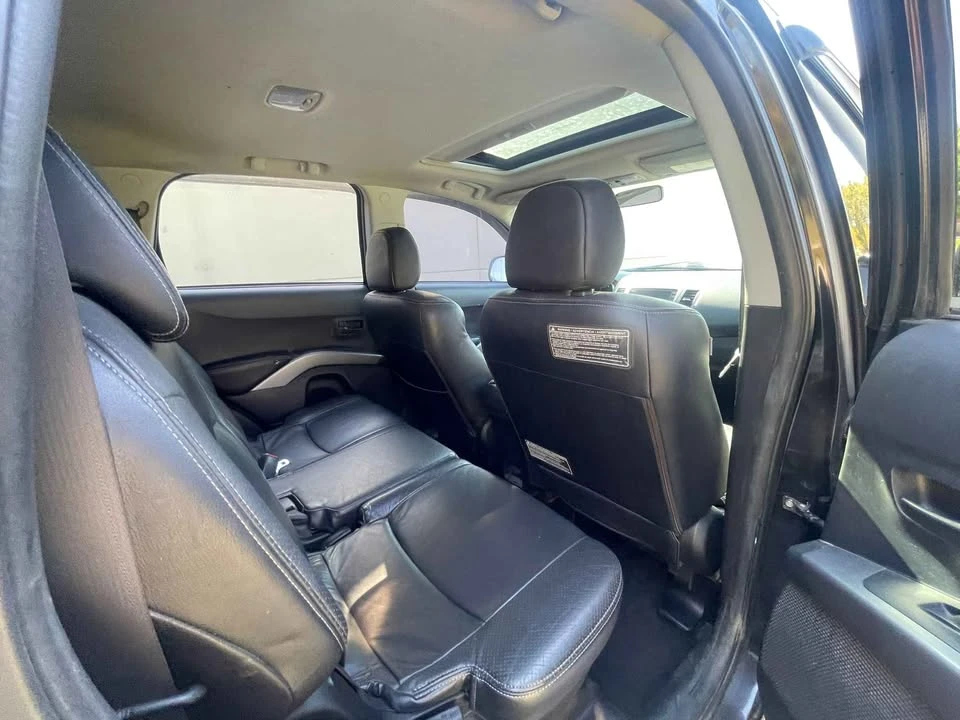 2007 Mitsubishi Outlander - Image 17 of 17