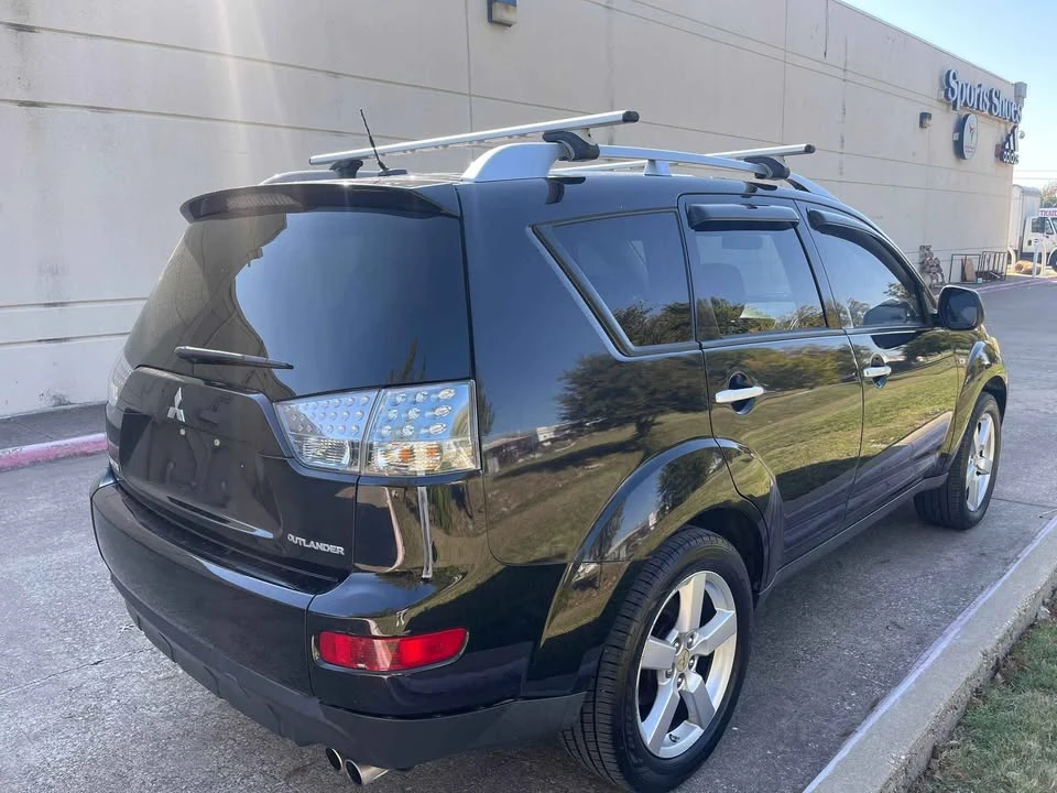 2007 Mitsubishi Outlander - Image 16 of 17