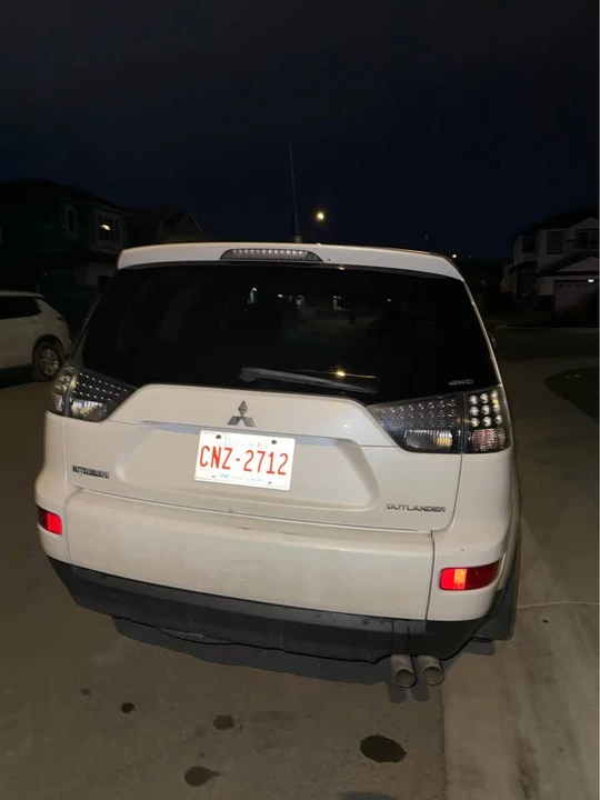2007 Mitsubishi Outlander - Image 3 of 3
