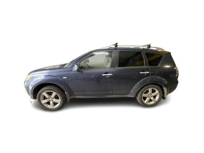 2007 Mitsubishi Outlander - Image 2 of 20