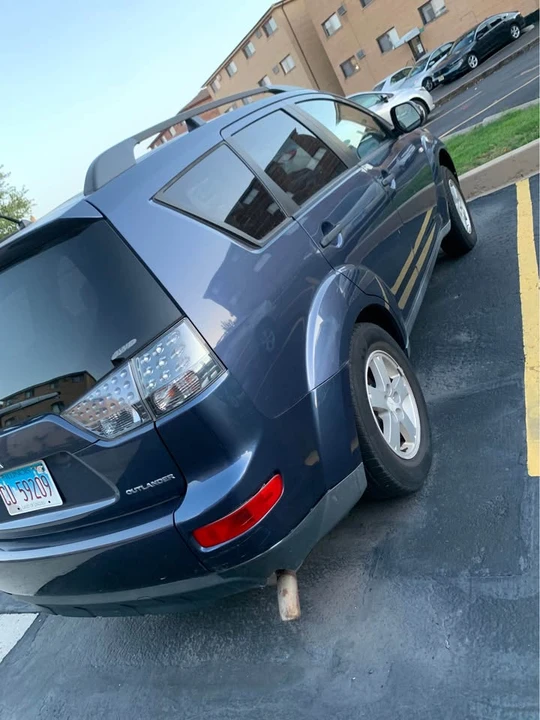 2007 Mitsubishi Outlander - Image 9 of 10