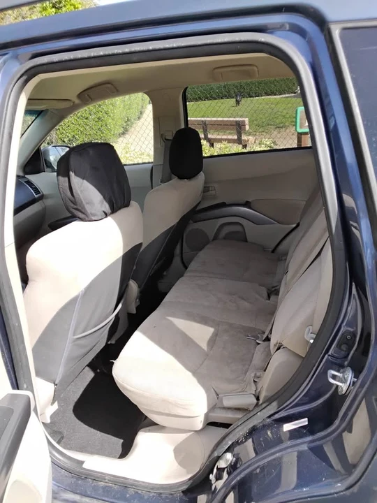 2007 Mitsubishi Outlander - Image 5 of 7