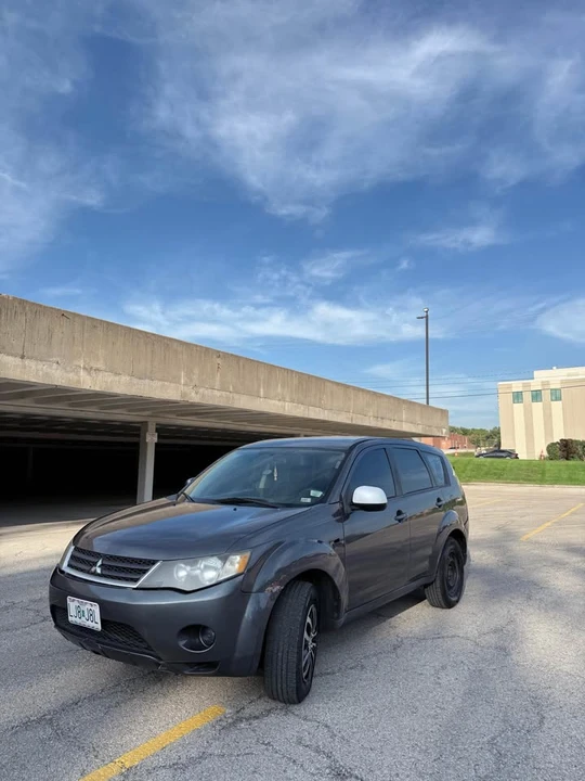 2007 Mitsubishi Outlander - Image 10 of 10