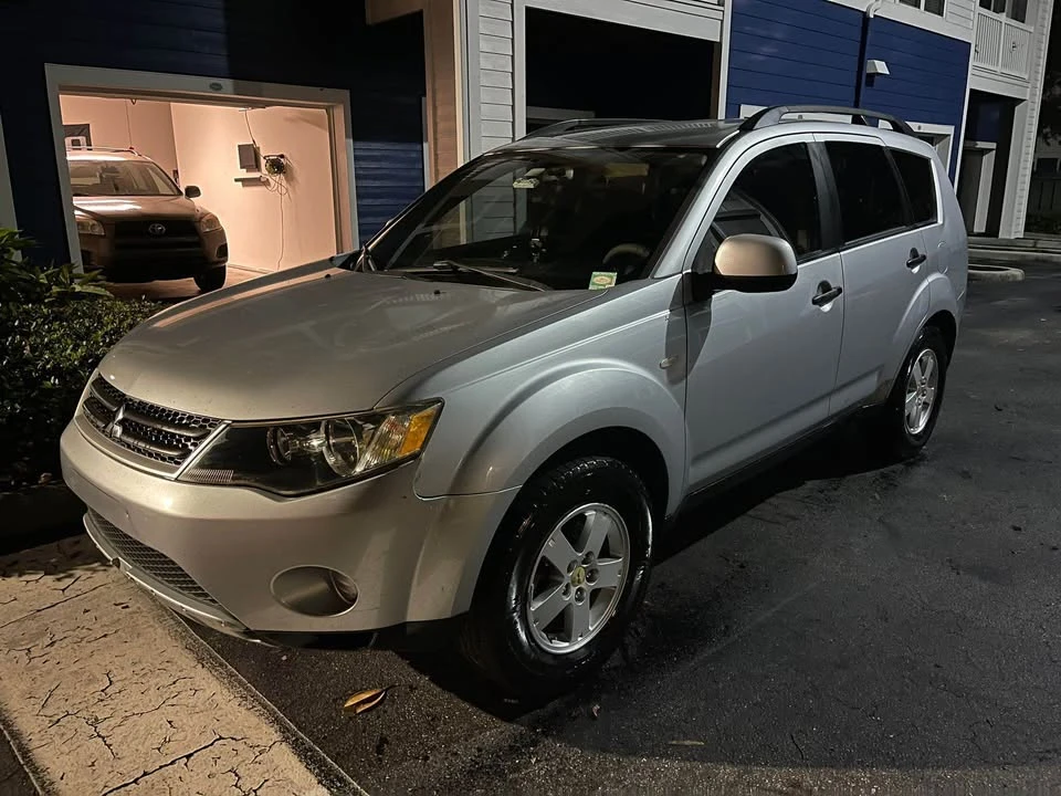 2007 Mitsubishi Outlander - Image 3 of 7