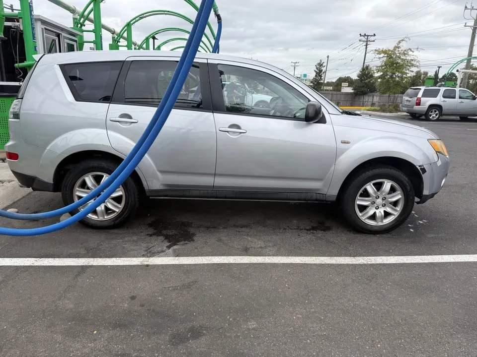 2007 Mitsubishi Outlander - Image 7 of 9