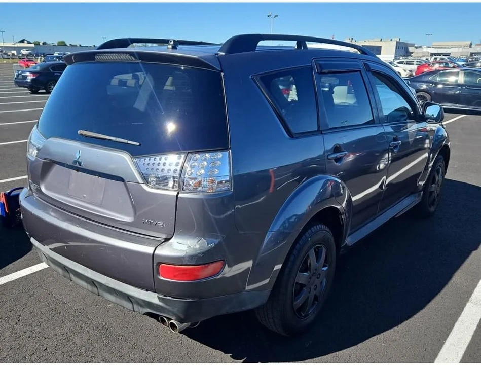 2007 Mitsubishi Outlander - Image 4 of 12