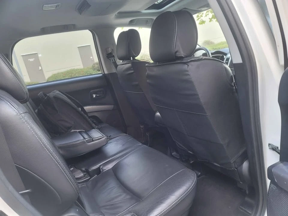 2007 Mitsubishi Outlander - Image 11 of 17