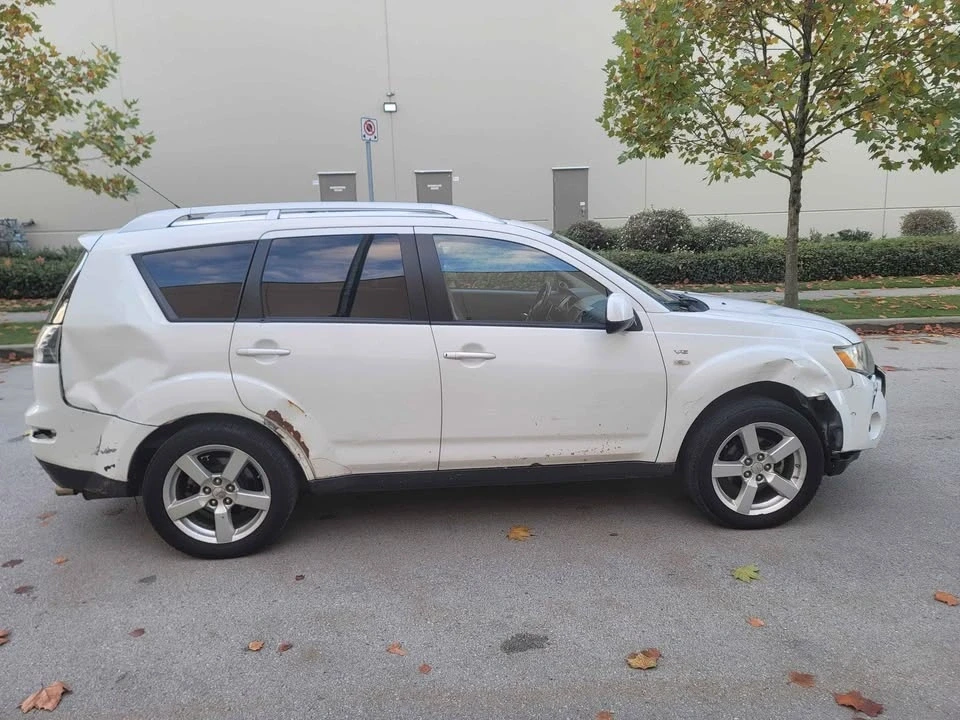 2007 Mitsubishi Outlander - Image 5 of 17