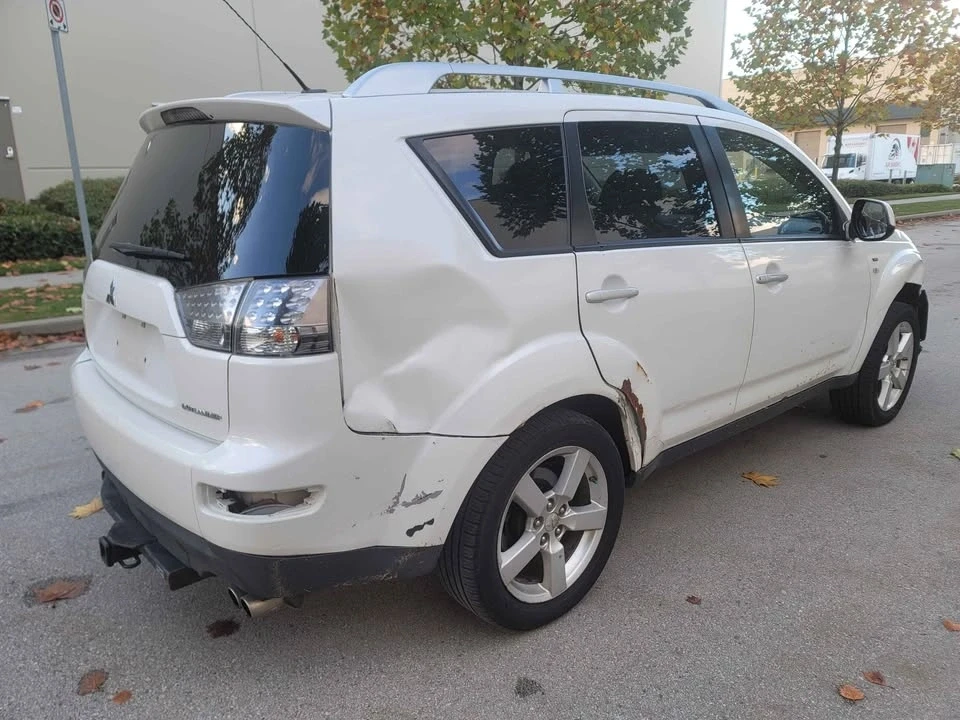 2007 Mitsubishi Outlander - Image 3 of 17