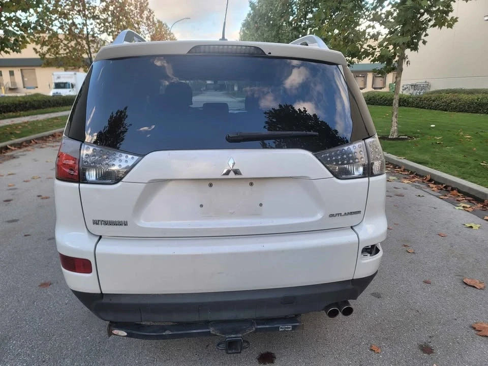 2007 Mitsubishi Outlander - Image 7 of 17