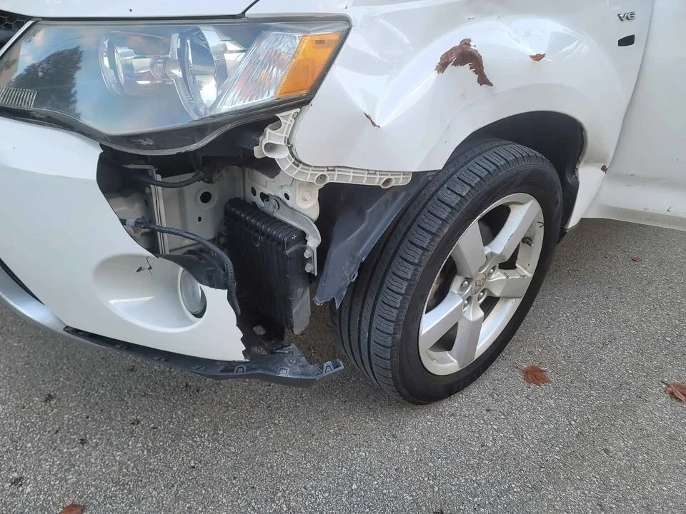 2007 Mitsubishi Outlander - Image 9 of 17