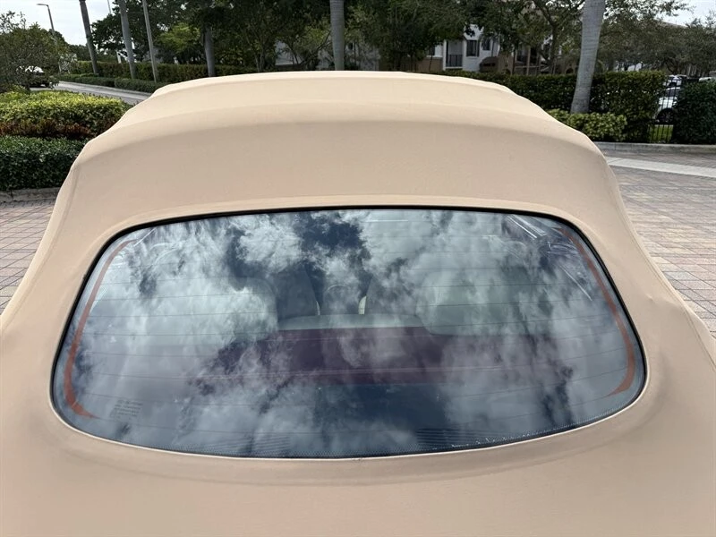 2007 Volkswagen New Beetle - Image 2 of 21