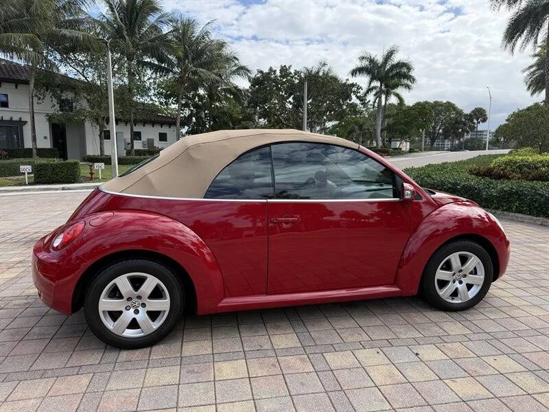 2007 Volkswagen New Beetle - Image 5 of 21