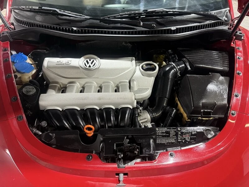 2007 Volkswagen New Beetle - Image 10 of 21