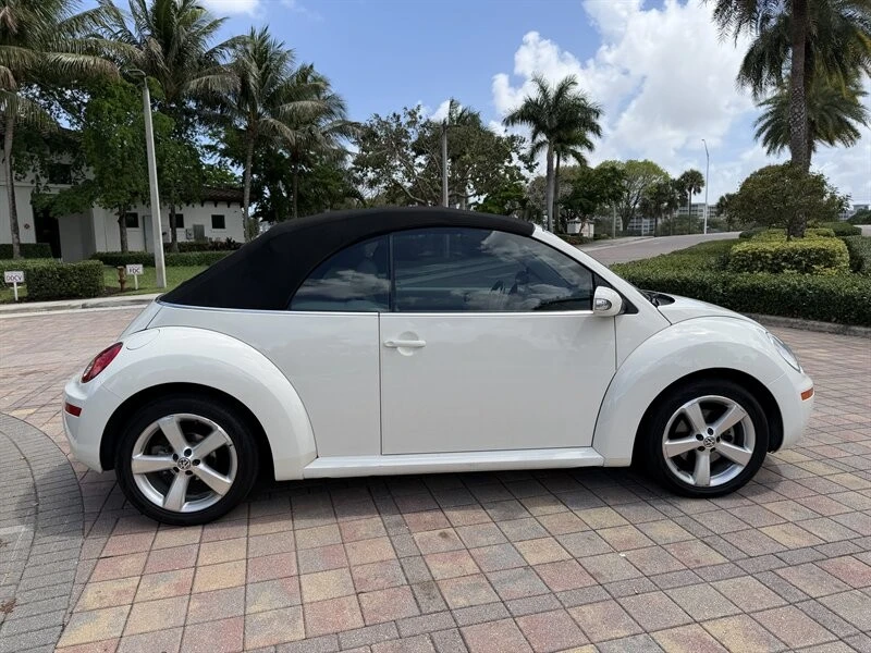 2007 Volkswagen New Beetle - Image 17 of 21