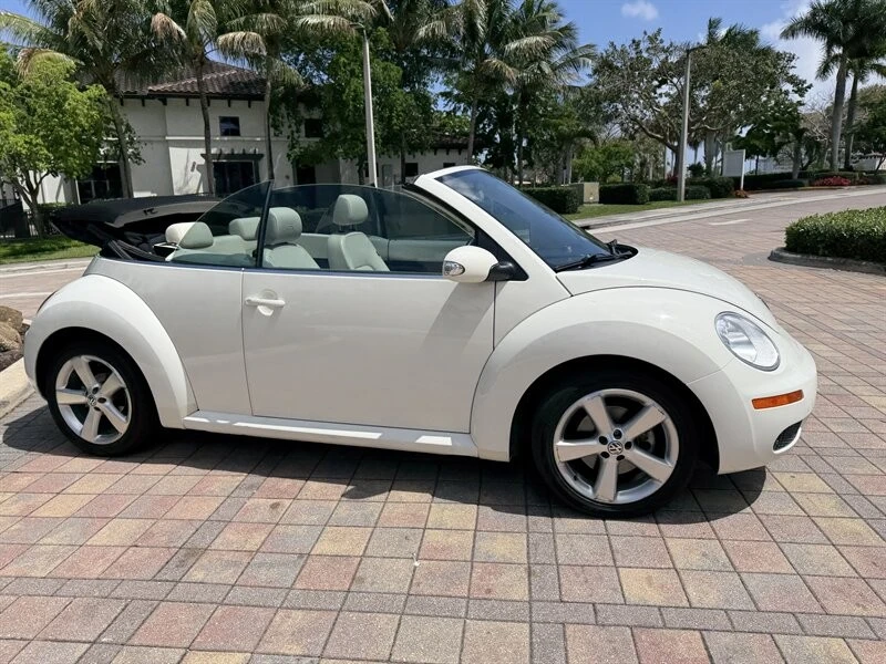2007 Volkswagen New Beetle - Image 12 of 21