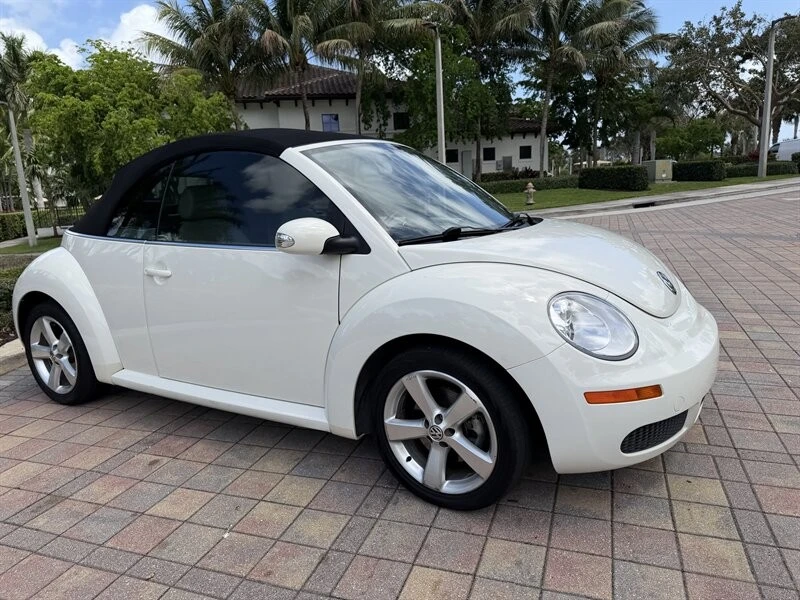 2007 Volkswagen New Beetle - Image 10 of 21