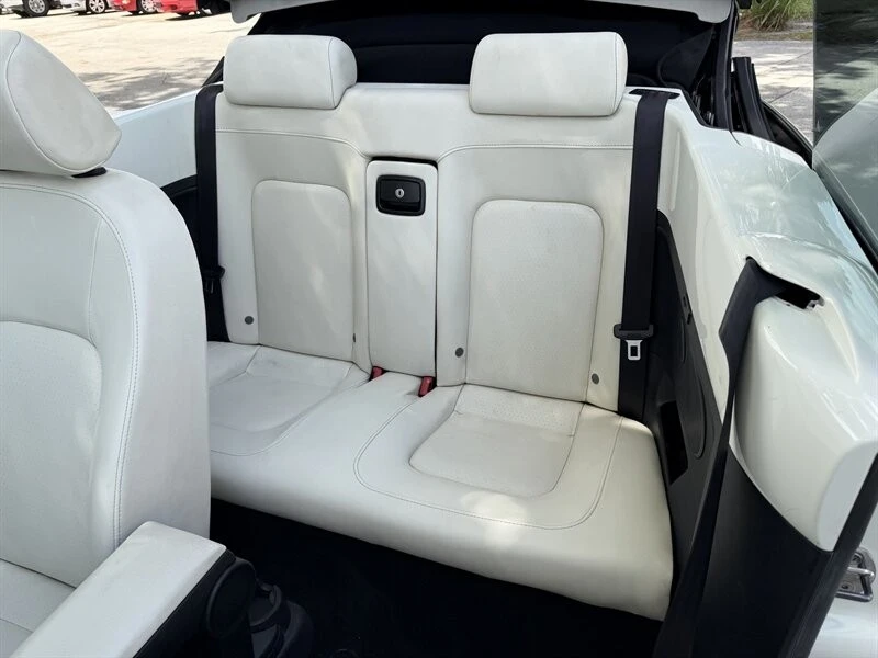 2007 Volkswagen New Beetle - Image 15 of 21