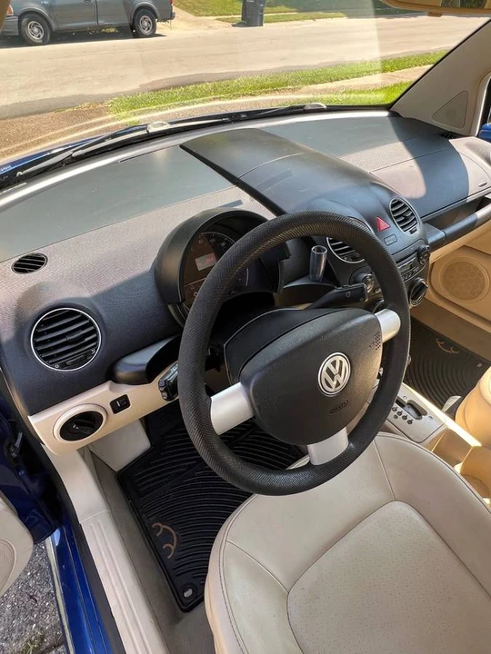 2007 Volkswagen New Beetle - Image 9 of 20