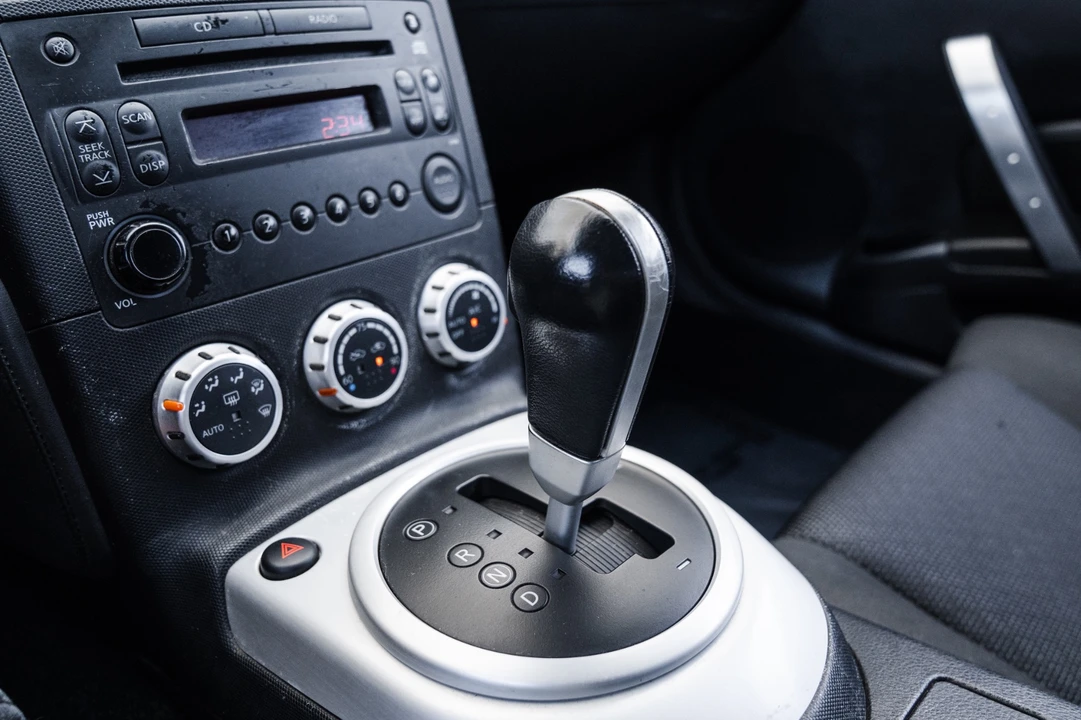 2007 Nissan 350Z 5th Gen - Image 13 of 31