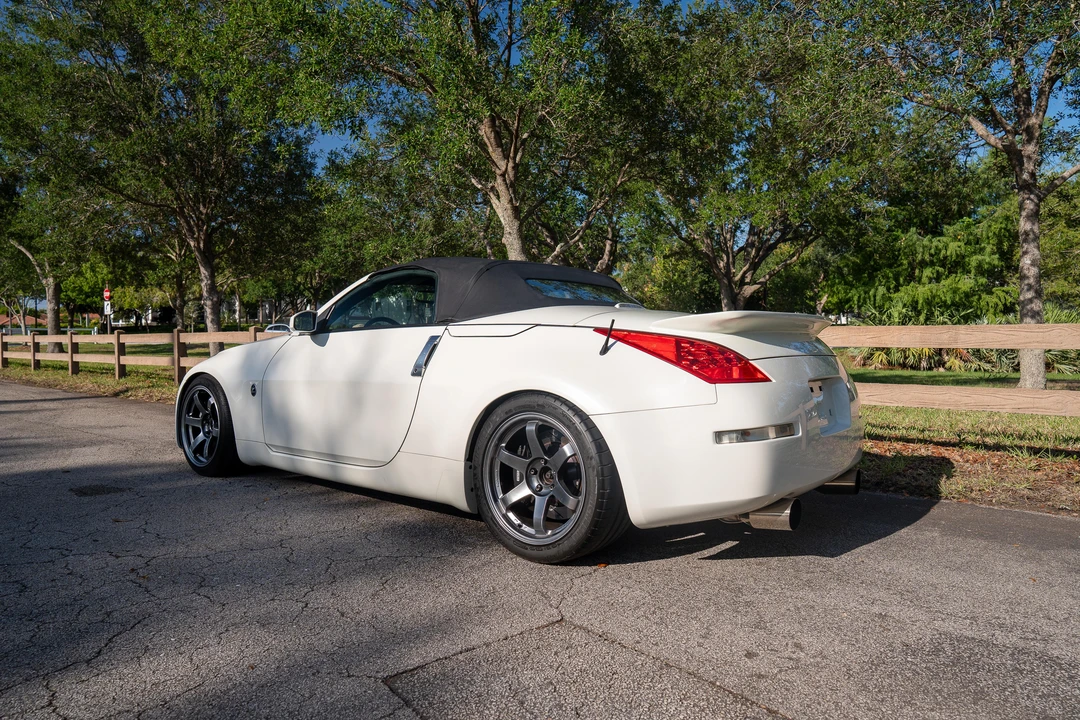 2007 Nissan 350Z 5th Gen - Image 16 of 31