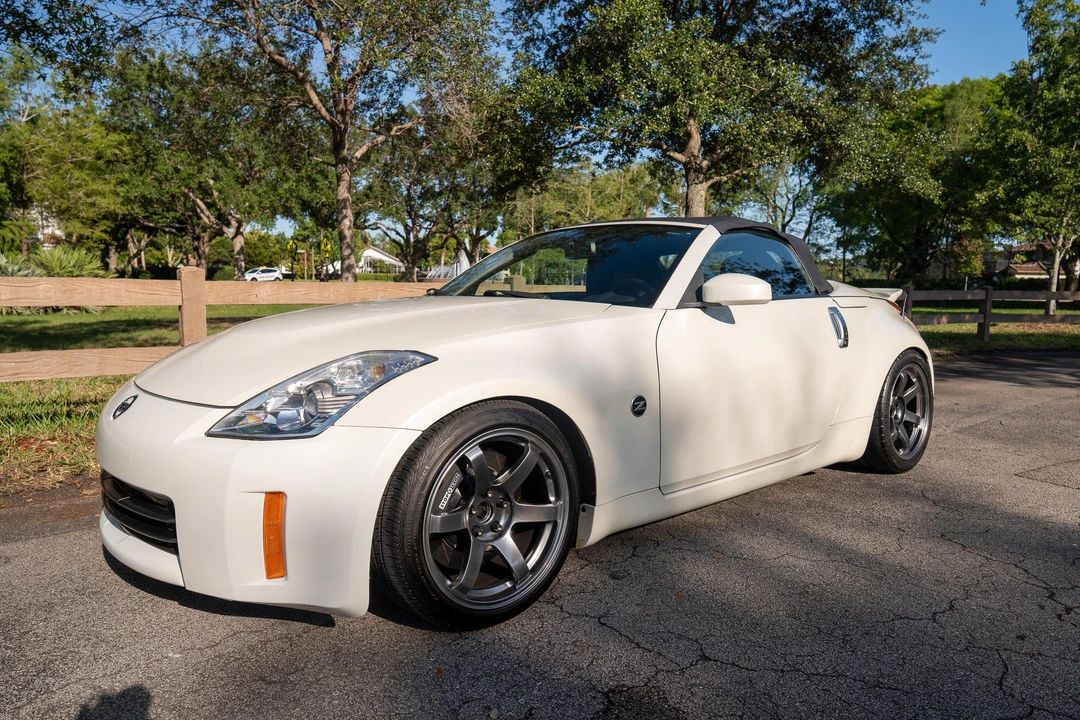 2007 Nissan 350Z 5th Gen - Image 13 of 31