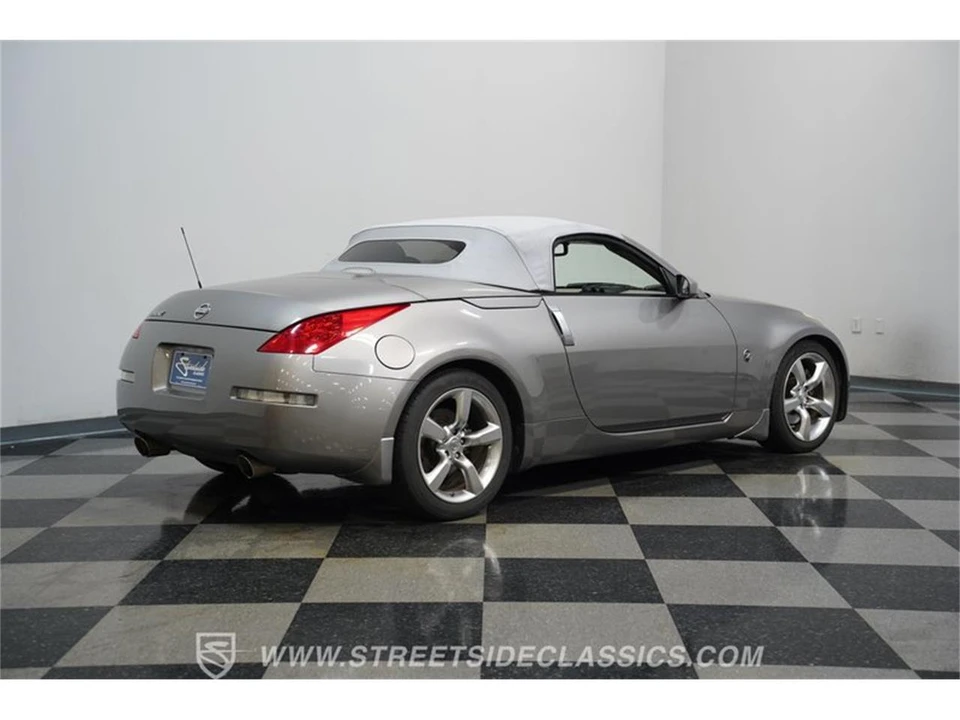 2007 Nissan 350Z 5th Gen - Image 11 of 31