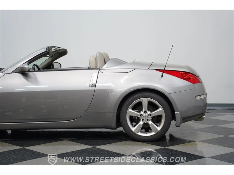2007 Nissan 350Z 5th Gen - Image 22 of 31