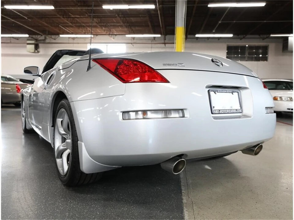 2007 Nissan 350Z 5th Gen - Image 13 of 31