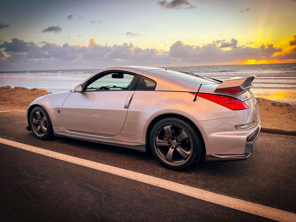 2007 Nissan 350Z 5th Gen - Image 17 of 31