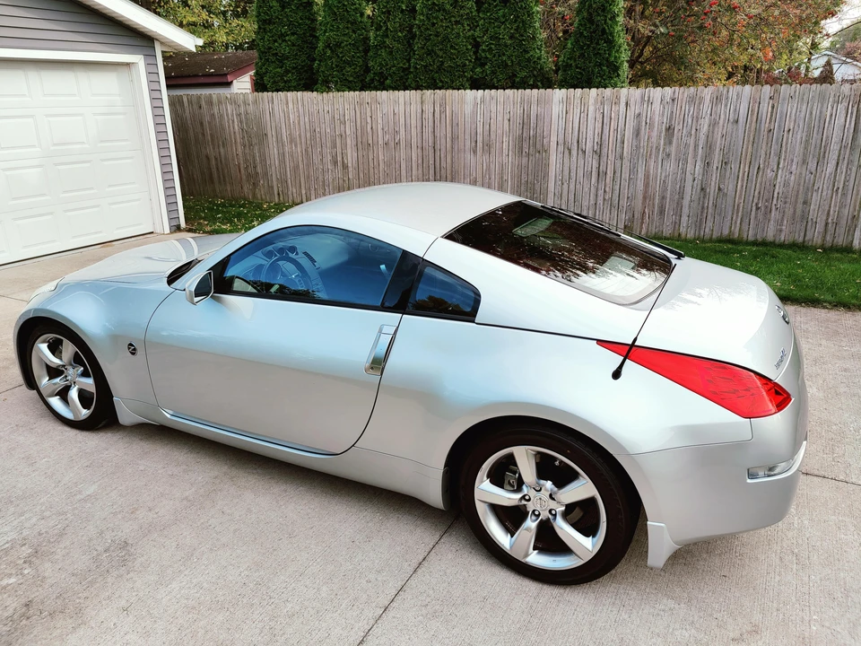 2007 Nissan 350Z 5th Gen - Image 12 of 31