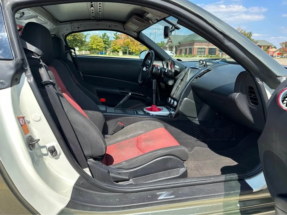 2007 Nissan 350Z 5th Gen - Image 16 of 19